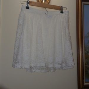 Forever 21 White Lace flowy skirt